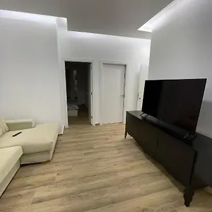 La Meridian Ii Apartamento