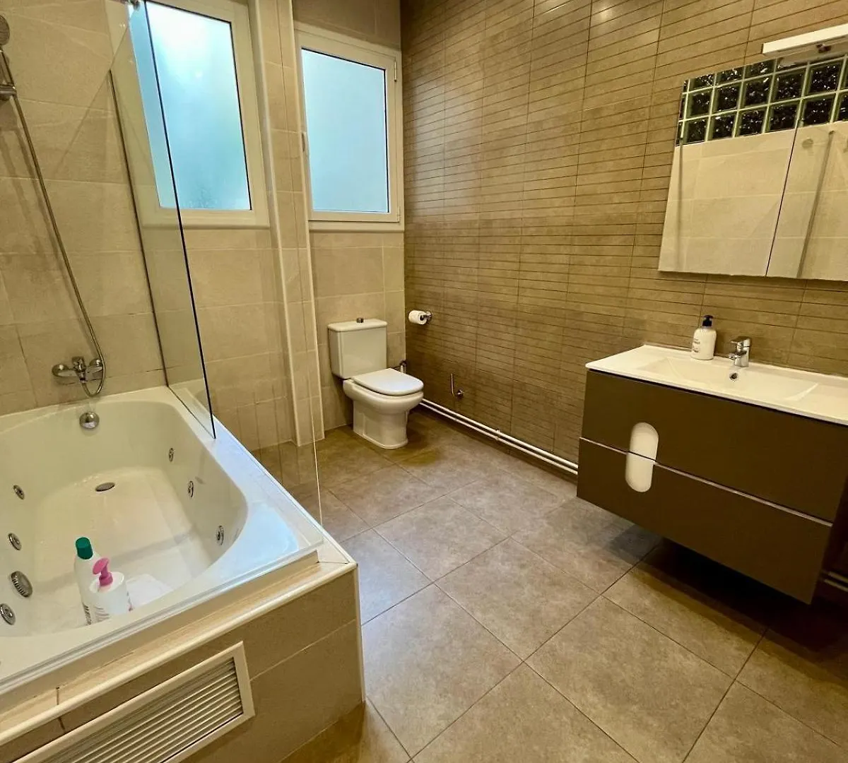 Sagrada Familia Secret Apartment Barcelona